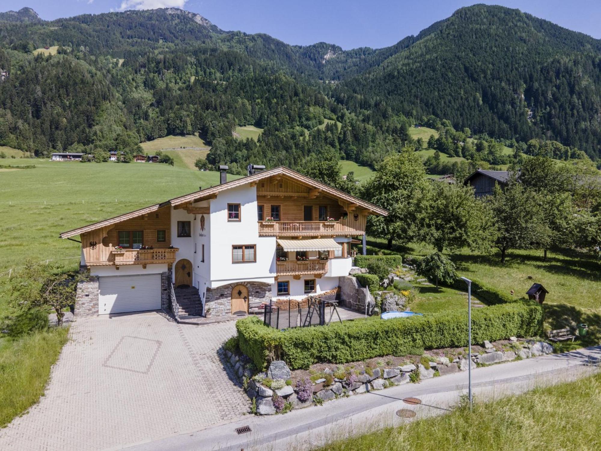 Appartement With Panoramic View Ramsau im Zillertal